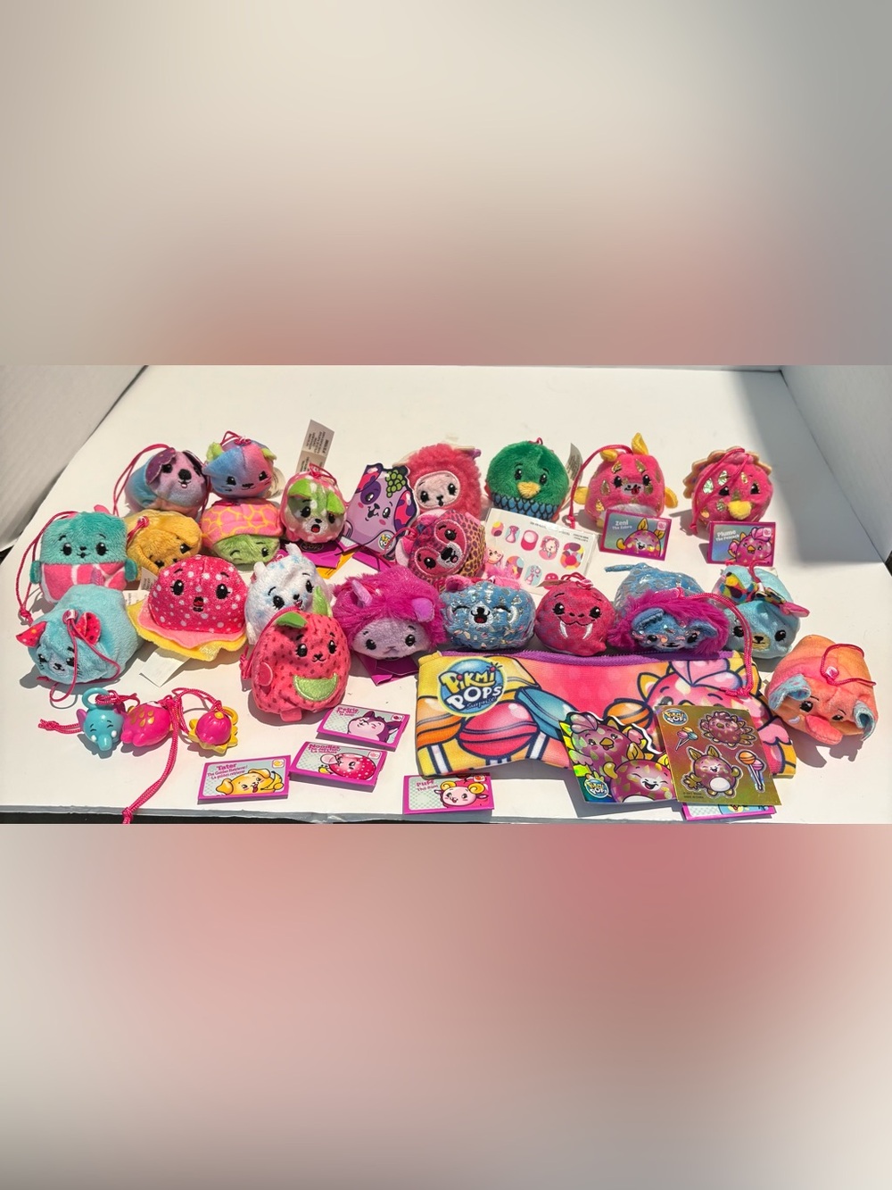 Pikmi Pops Large Lot of 25+ Items Mini Plush Scented Figures Moose Toys 2017
